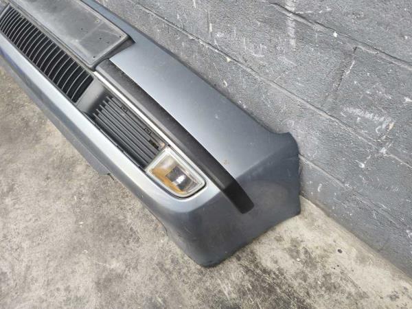 PARE CHOC AVANT SKODA FABIA - Vue 3